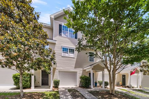 Photo of 4060 Hartland Street, Charleston, SC 29414 (MLS # 25017054)
