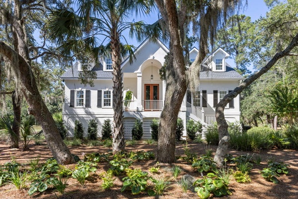 2472 SEABROOK ISLAND RD, JOHNS ISLAND, SC 29455 - Image ac65b38924d0a48b287c5c3fc4f433c7/236580086