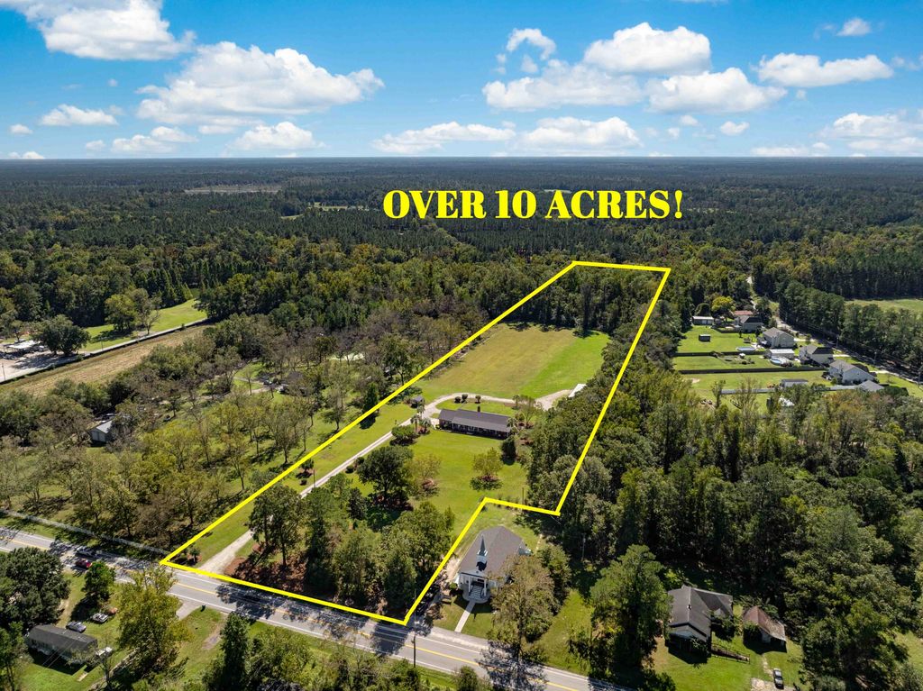 Photo of 1543 Highway 61, Ridgeville, SC 29472 (MLS # 25029870)