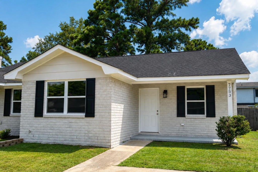 Photo of 7753 Corley Drive, North Charleston, SC 29418 (MLS # 26022137)