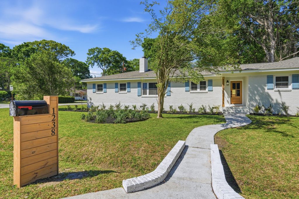 Photo of 1238 Harrow Street, Charleston, SC 29407 (MLS # 26010589)