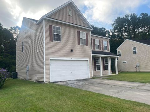Photo of 571 English Oak Circle, Moncks Corner, SC 29461 (MLS # 25027091)