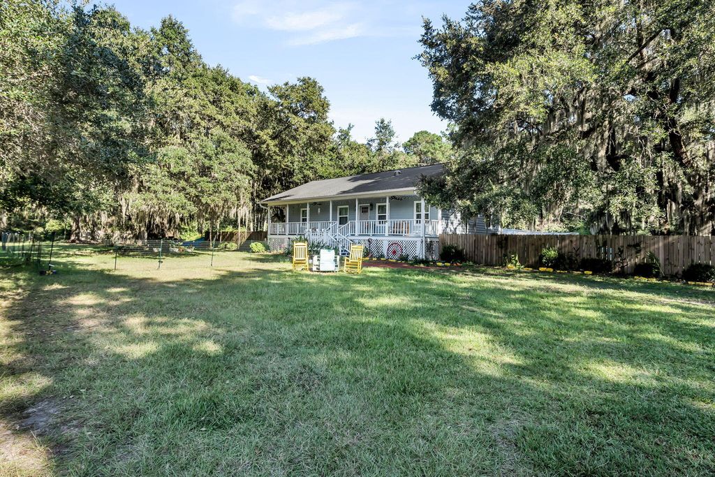 Photo of 445 Dupre Road, McClellanville, SC 29458 (MLS # 25026619)
