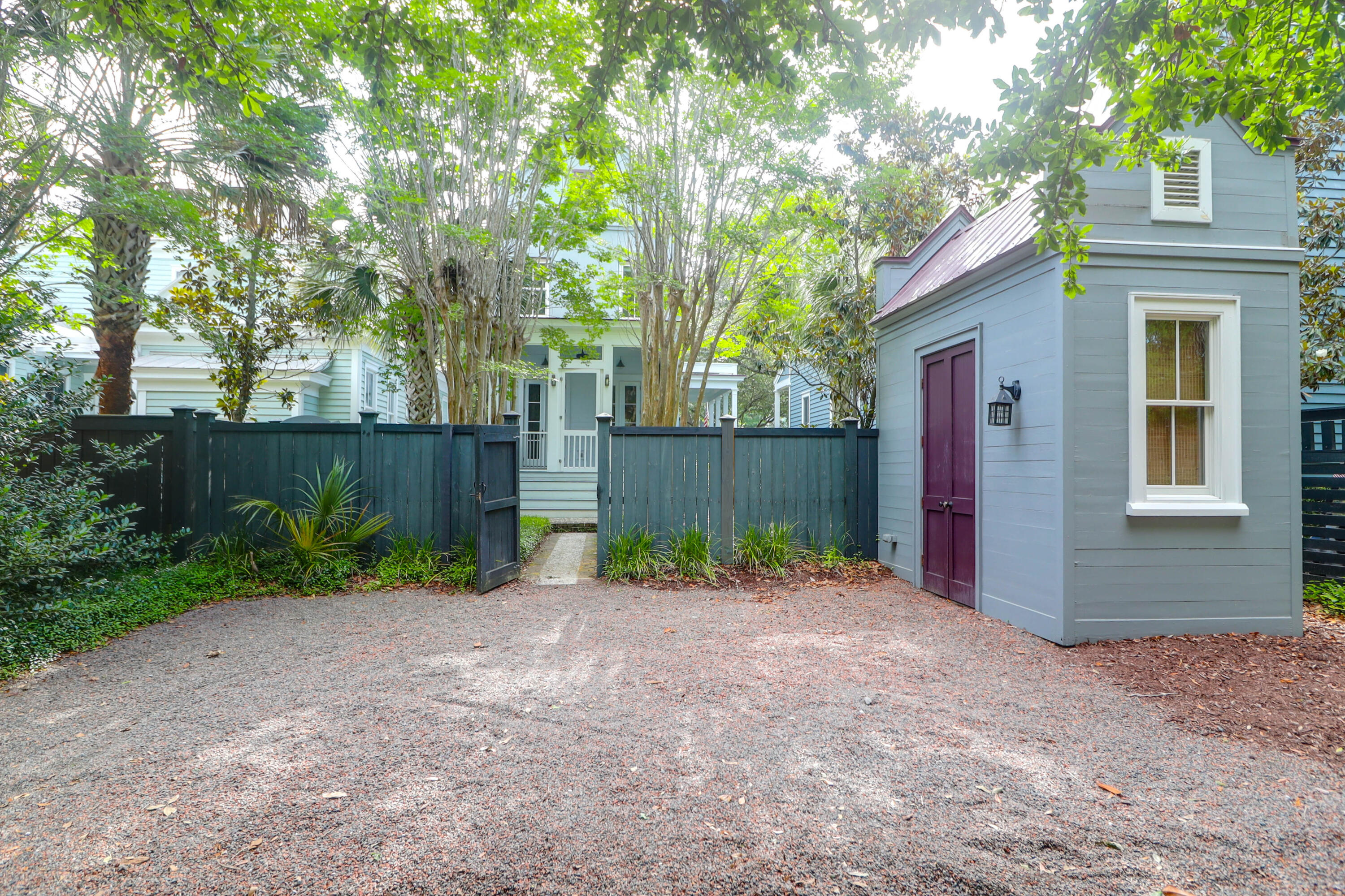 183 Ionsborough Street