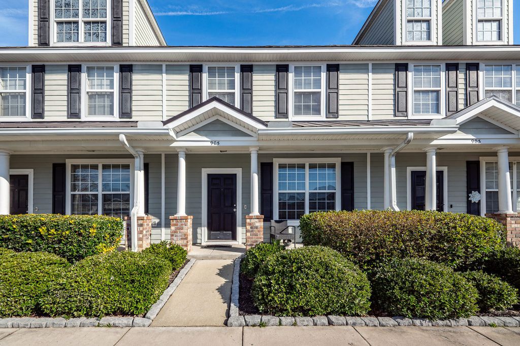 Photo of 905 Hemingway Circle, Summerville, SC 29483 (MLS # 26005058)