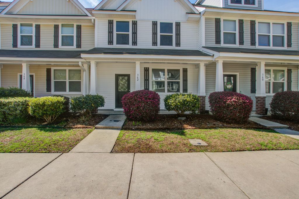 Photo of 362 Flyway Road, Goose Creek, SC 29445 (MLS # 26008248)