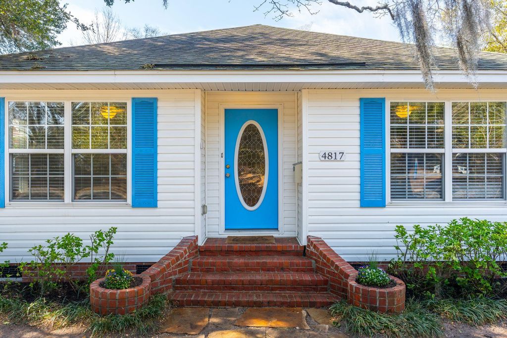 Photo of 4817 W Park Place, North Charleston, SC 29405 (MLS # 26004052)