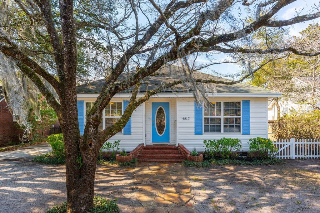 Photo of 4817 W Park Place, North Charleston, SC 29405 (MLS # 26004052)