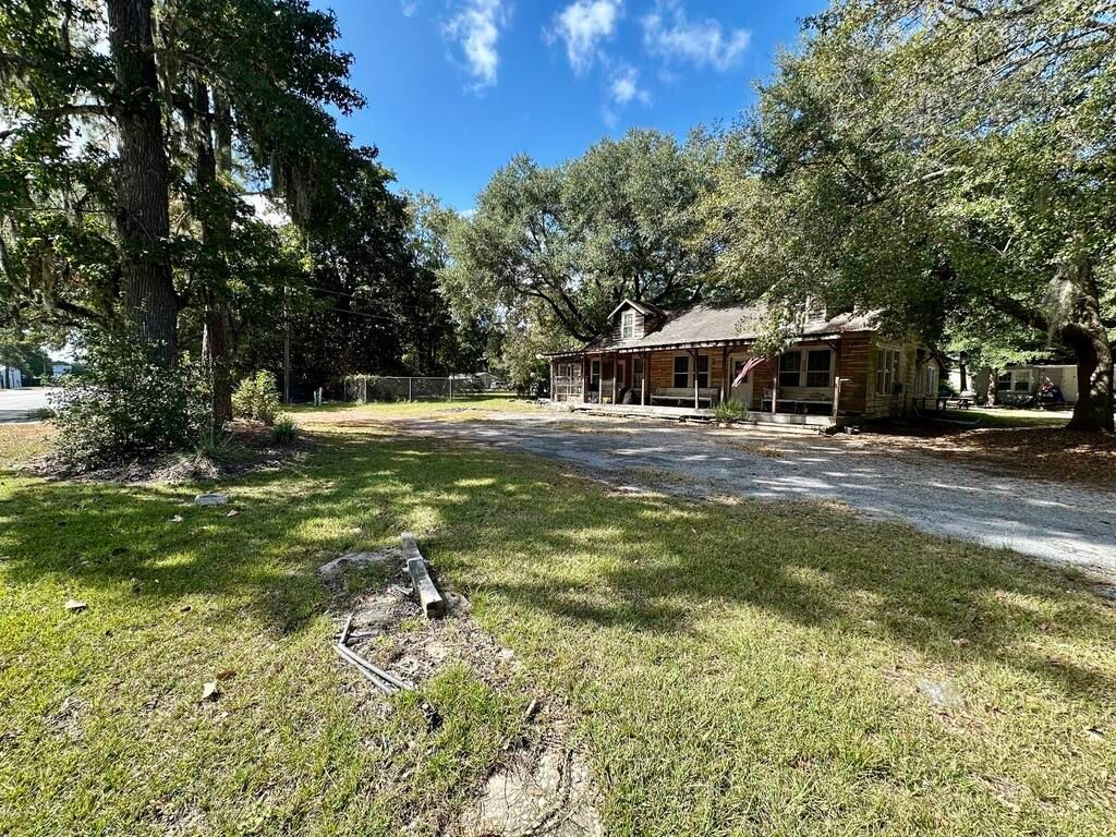 Photo of 1420 N Highway 52, Moncks Corner, SC 29461 (MLS # 26005077)