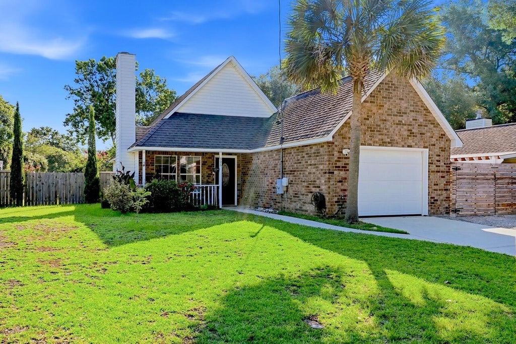 Photo of 996 Nabors Drive, Charleston, SC 29412 (MLS # 26023333)