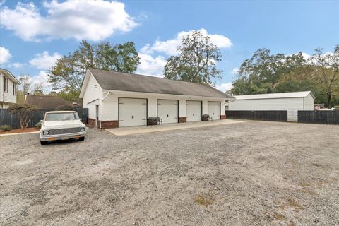 A home in Ladson