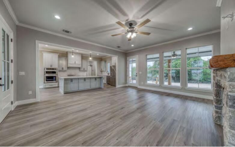 00 Woodland Drive