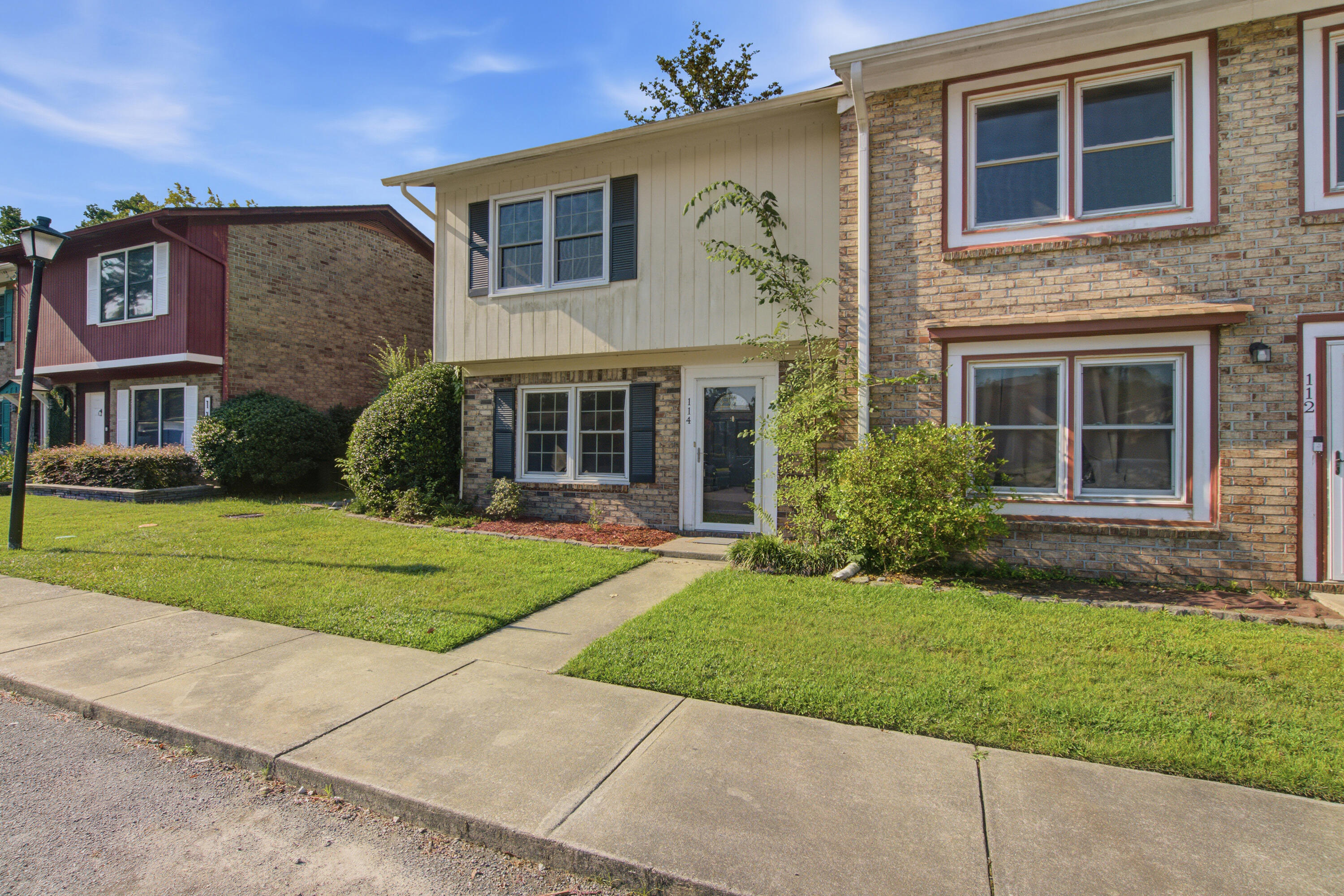 114 Brush Boulevard