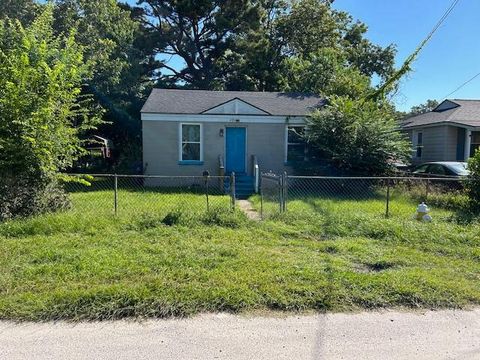 Photo of 4726 Talisman Street, North Charleston, SC 29405 (MLS # 26009275)