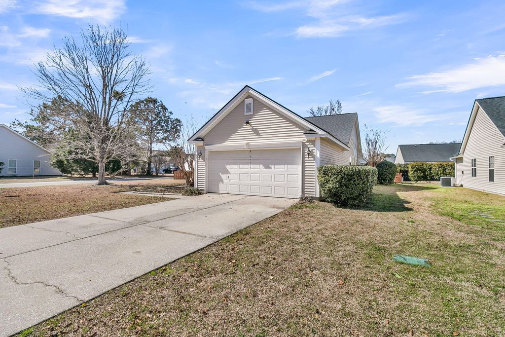 Photo of 2717 Palmetto Hall Boulevard, Mount Pleasant, SC 29466 (MLS # 26005266)