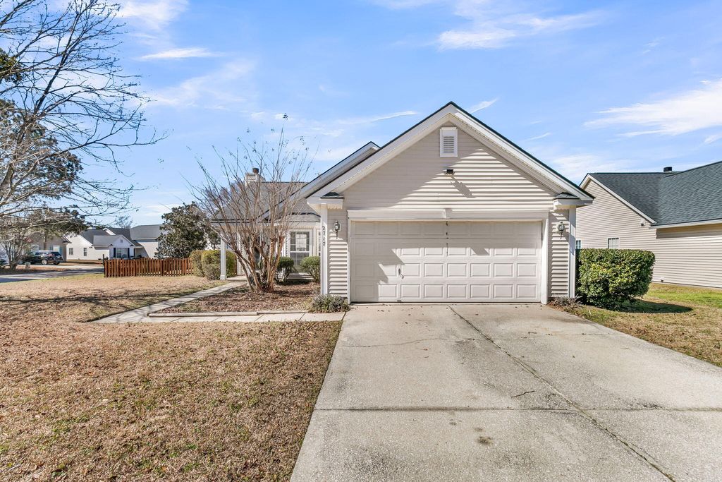 Photo of 2717 Palmetto Hall Boulevard, Mount Pleasant, SC 29466 (MLS # 26005266)