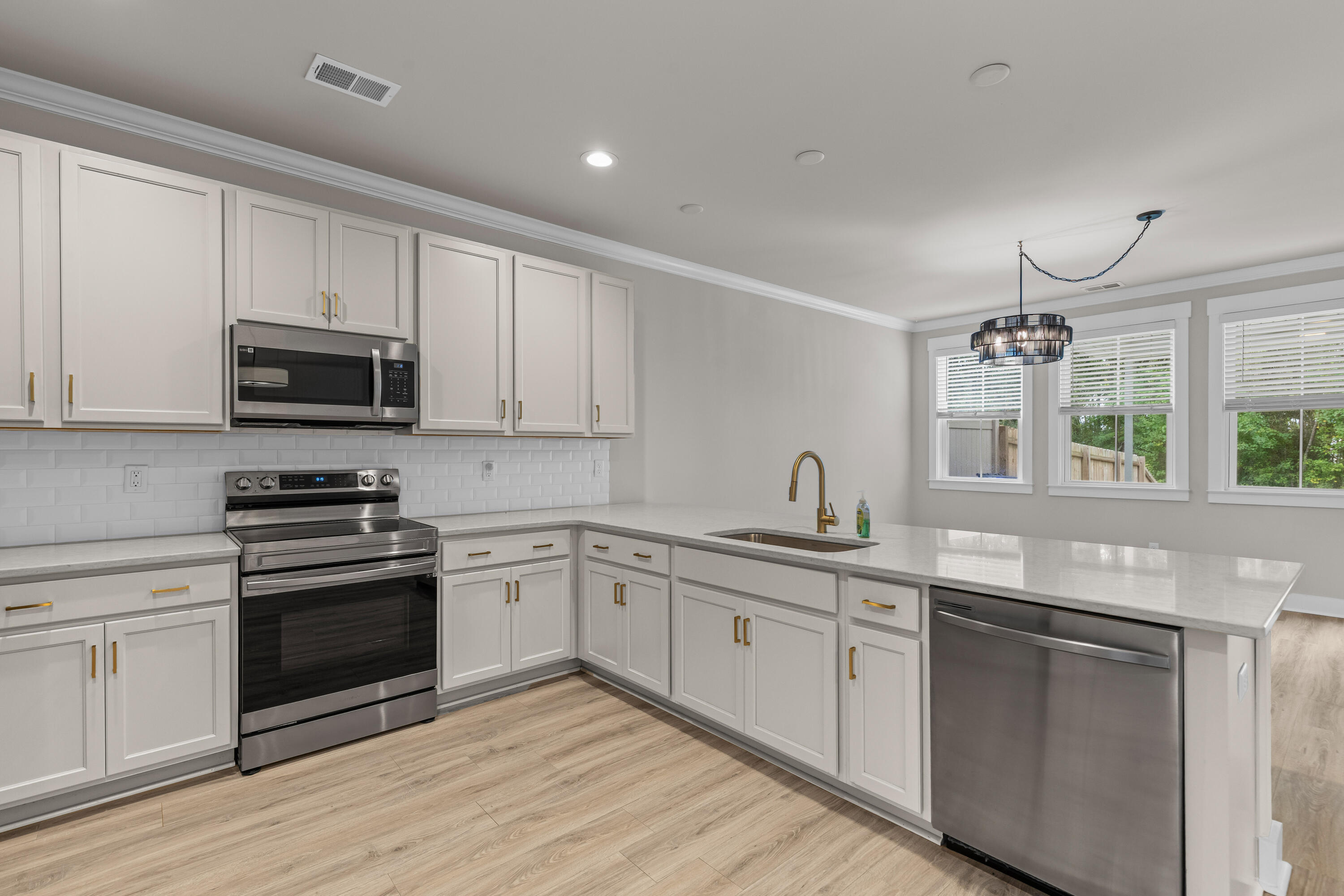 5133 Park Creek Avenue