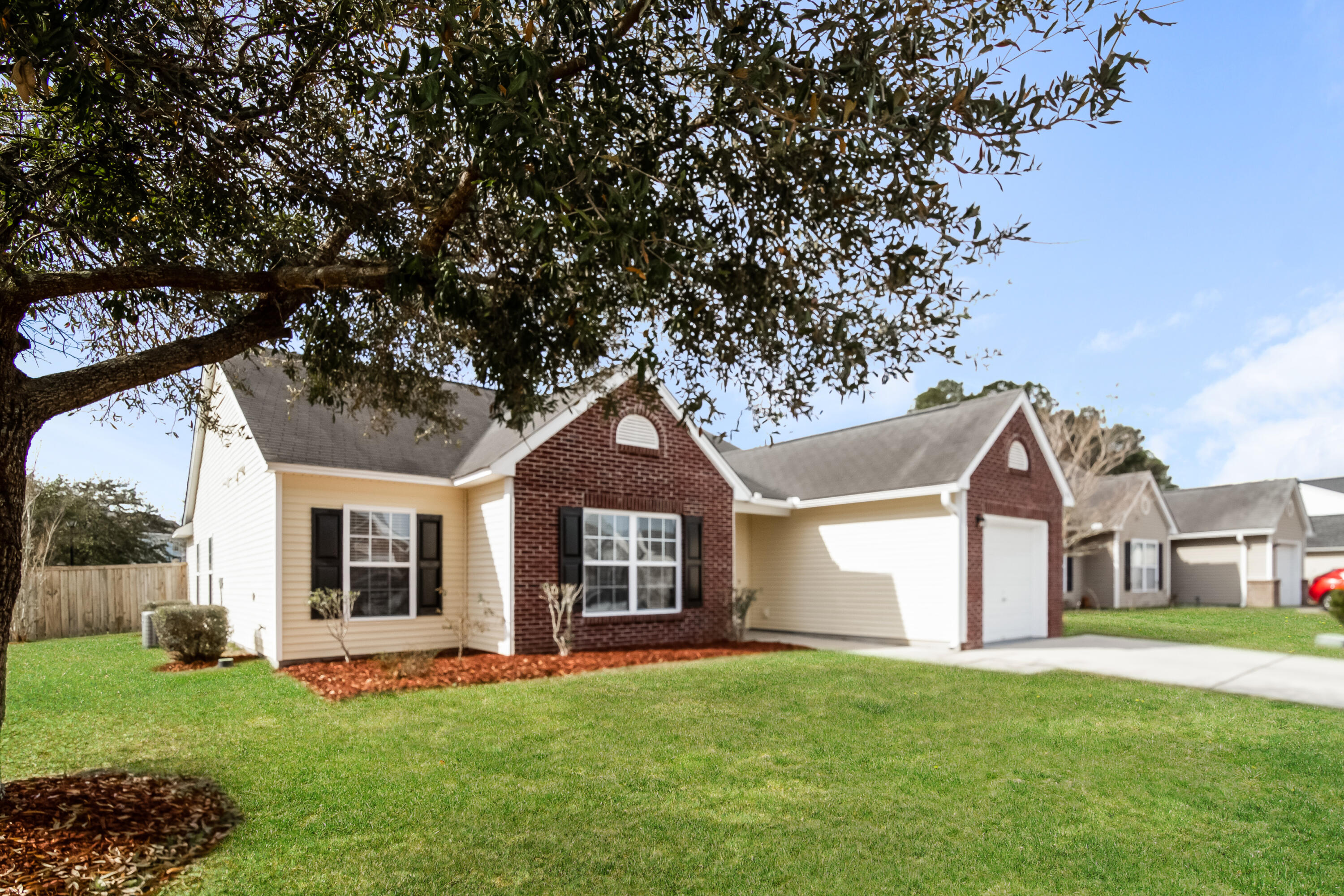 98 Dovetail Circle