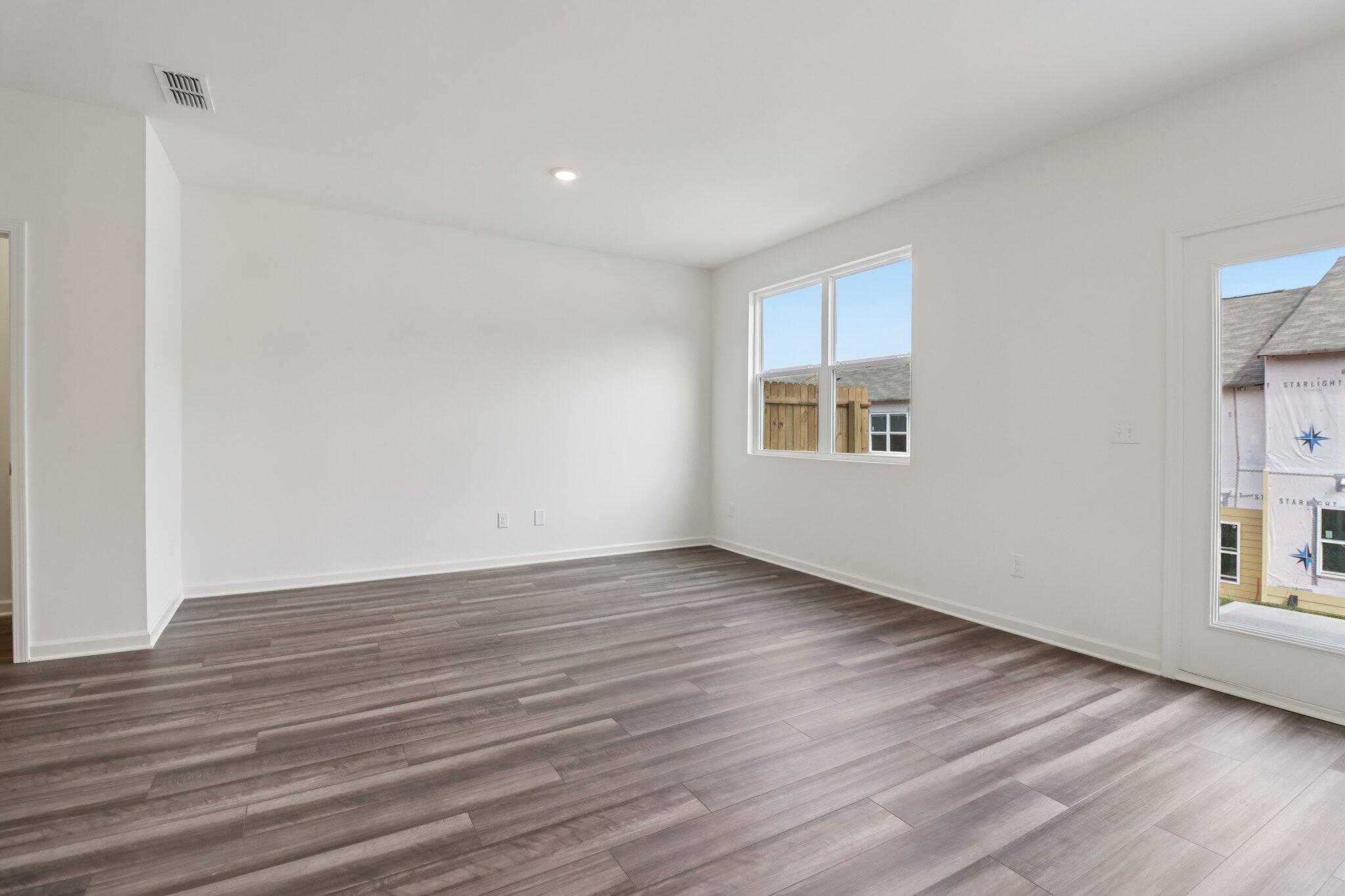 477 Colchester Court