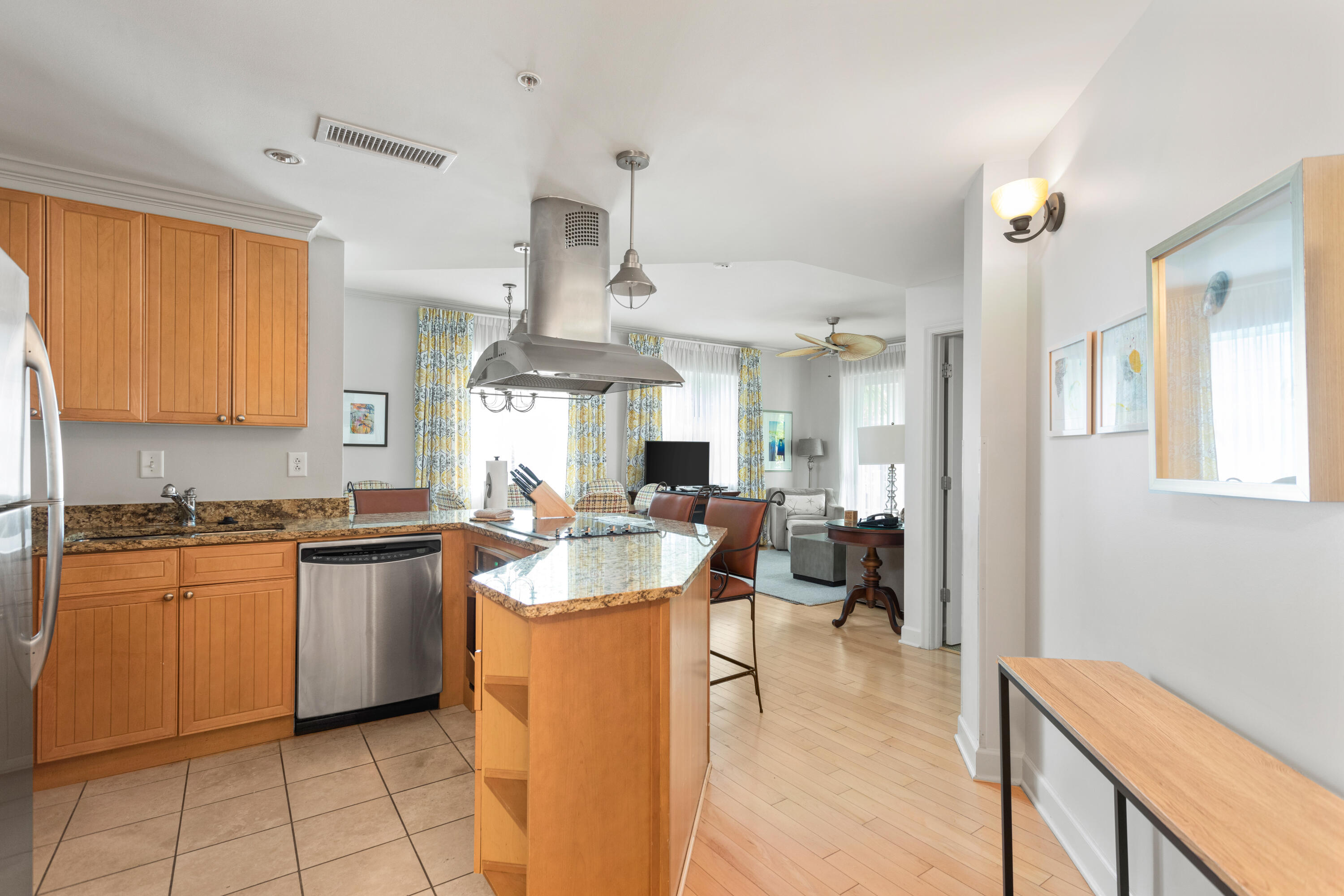 5800 Palmetto Drive R-Vg102