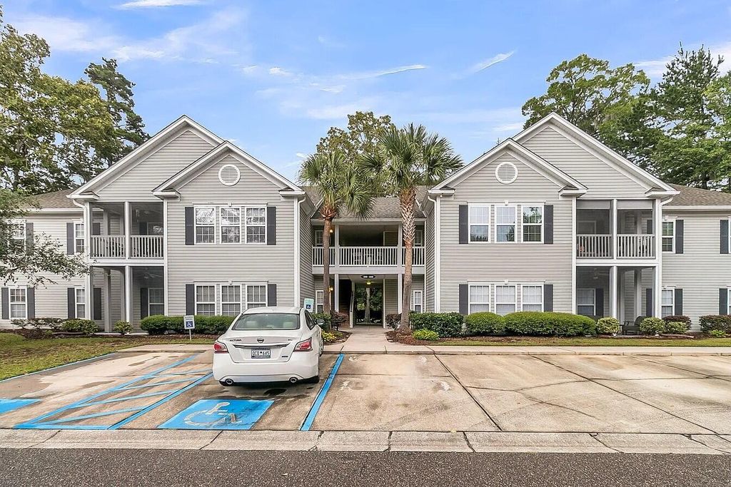 Photo of 1303 Grove Park Drive, Charleston, SC 29414 (MLS # 25032348)