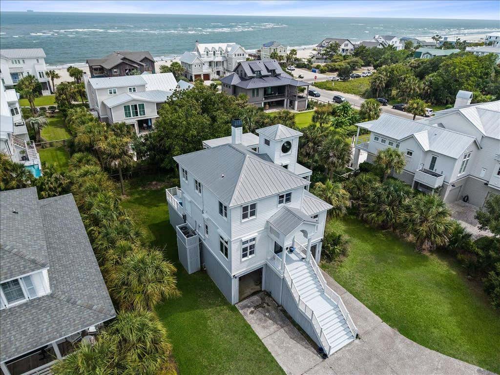 Photo of 3009 Brownell Avenue, Sullivans Island, SC 29482 (MLS # 26021357)