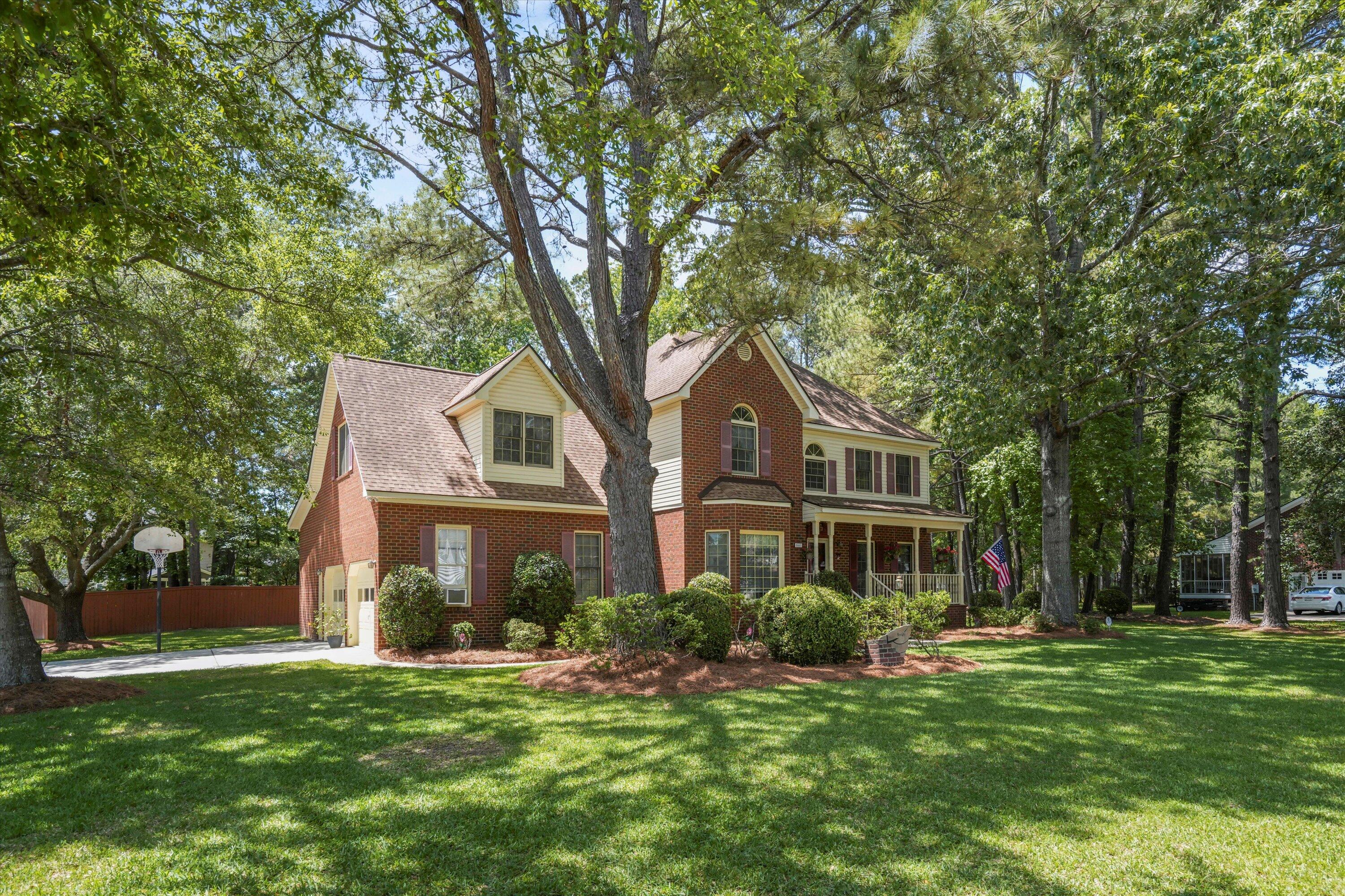 8661 Laurel Grove Lane