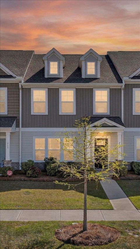 Photo of 264 Godwit Drive, Summerville, SC 29486 (MLS # 26009146)