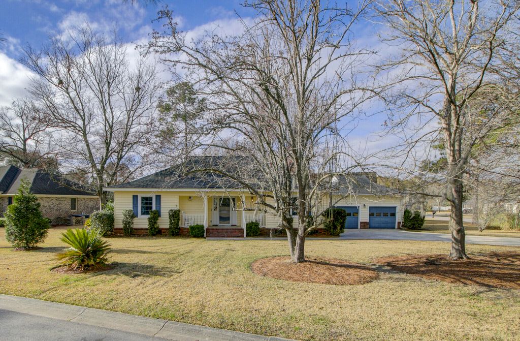 Photo of 1983 Hepplewhite Street, Charleston, SC 29414 (MLS # 26001526)