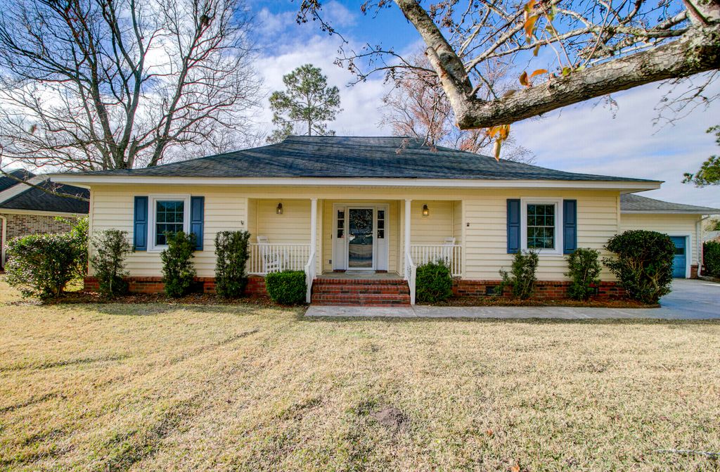 Photo of 1983 Hepplewhite Street, Charleston, SC 29414 (MLS # 26001526)