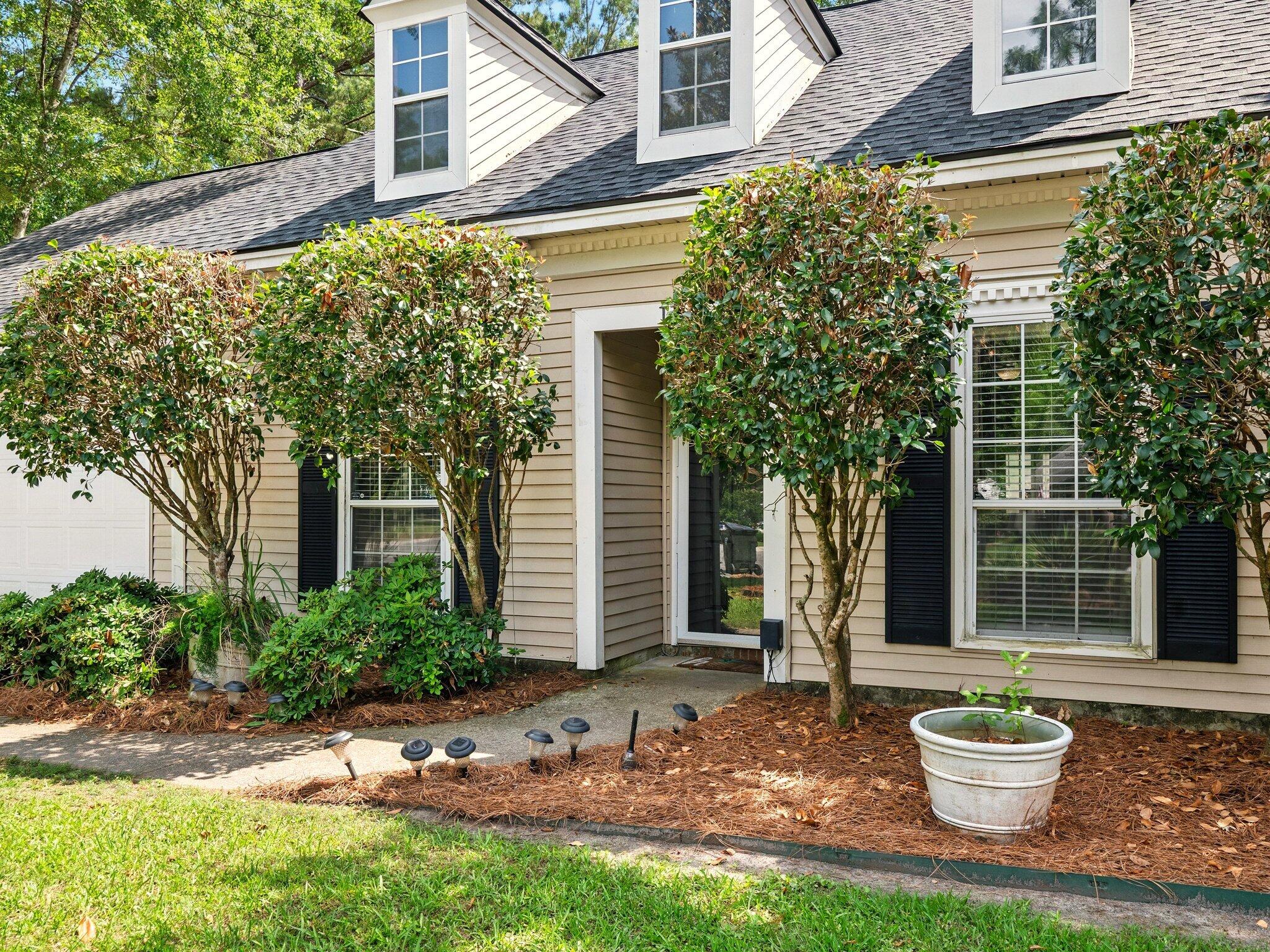 113 Mapperton Court