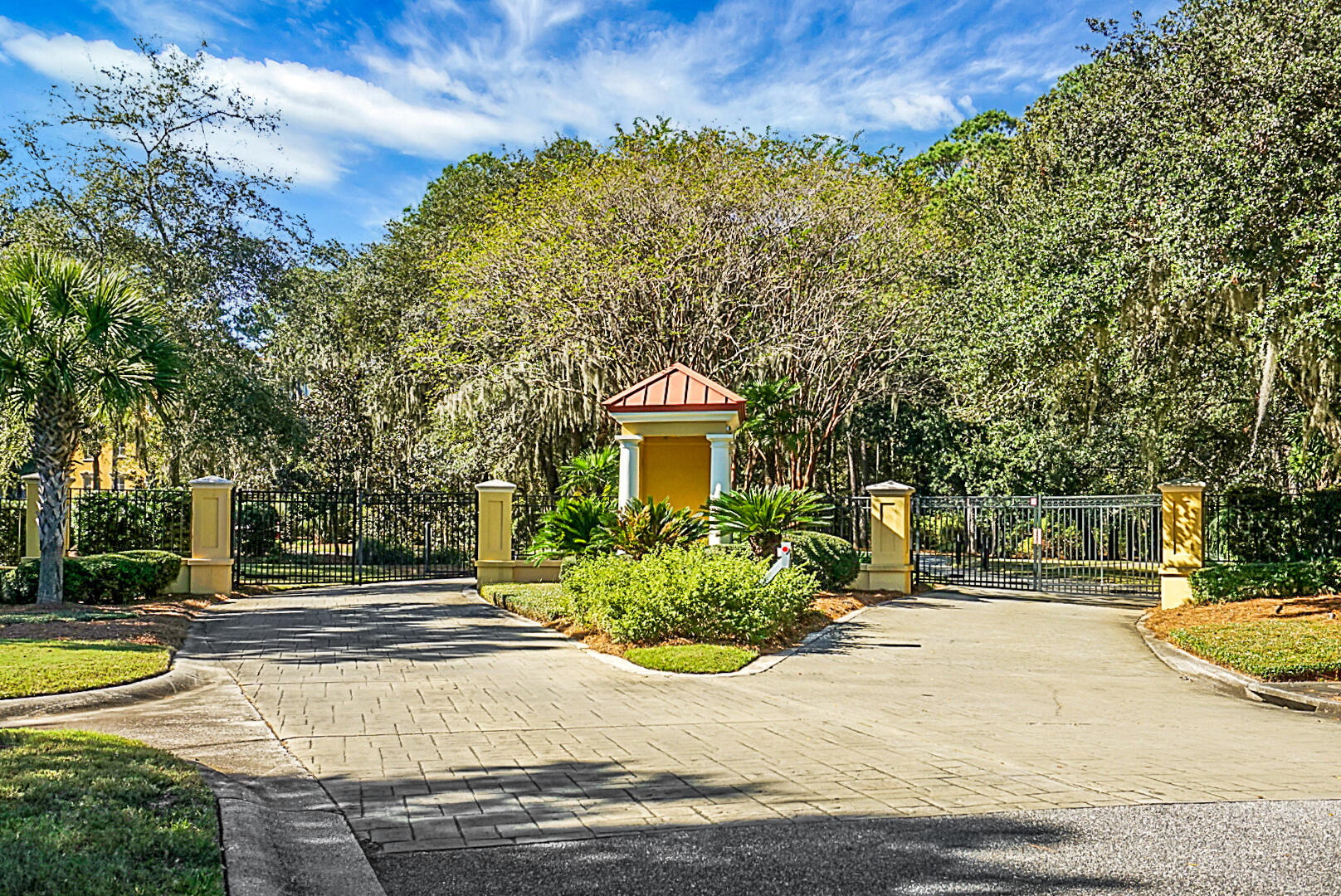 4252 Faber Place Drive 203