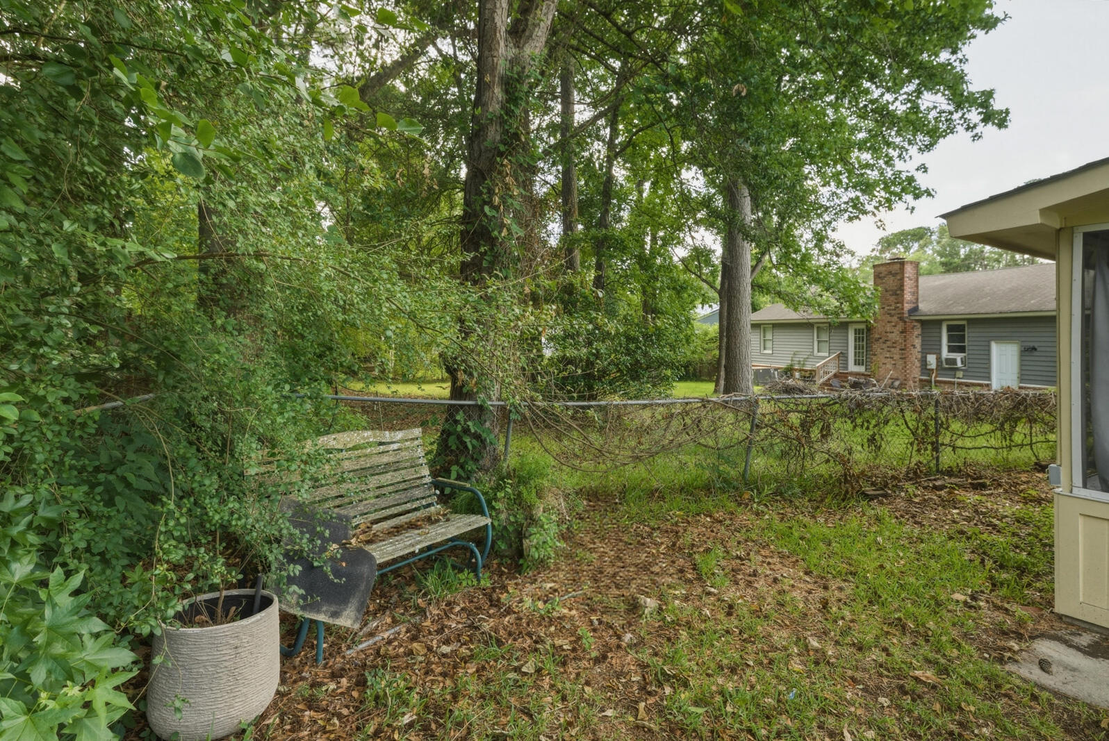 525 Savannah Road