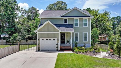 Photo of 1505 Sutton Street, Charleston, SC 29412 (MLS # 25022684)