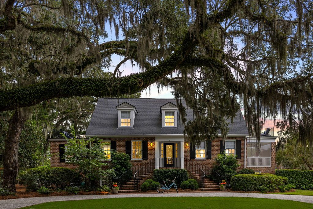 Photo of 8 New Town Lane, Charleston, SC 29407 (MLS # 26003200)