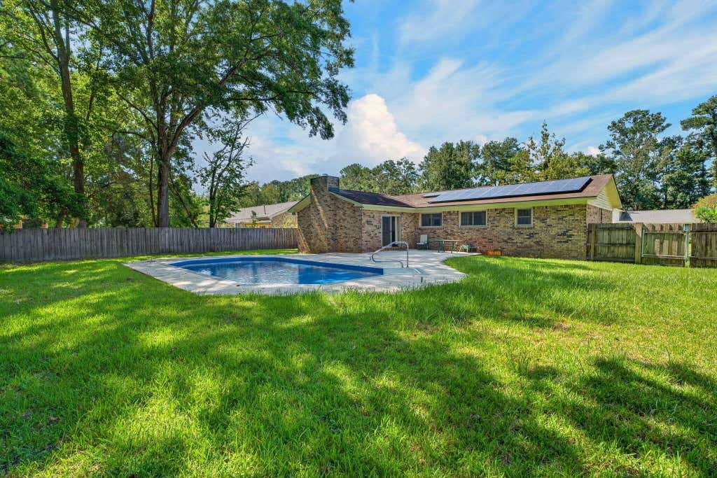 Photo of 109 Six Iron Lane, Summerville, SC 29483 (MLS # 26023198)