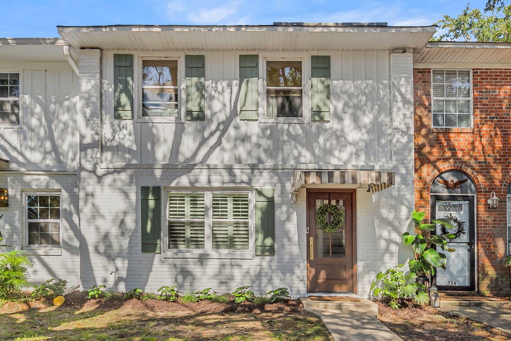 Photo of 722 Harbor Lane, Mount Pleasant, SC 29464 (MLS # 26028493)
