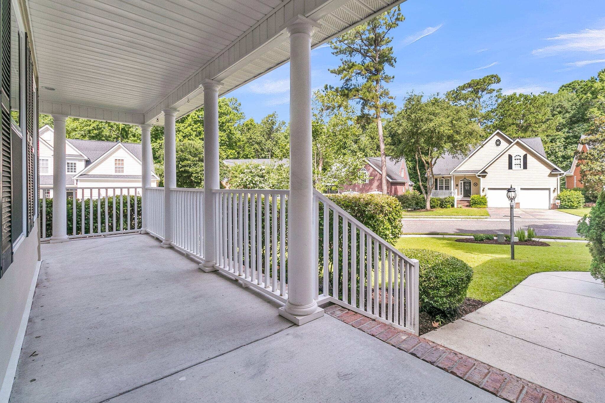 8618 Woodland Walk