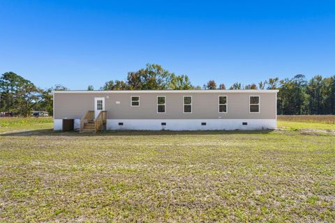 A home in Holly Hill