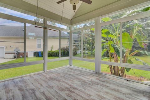 A home in North Charleston