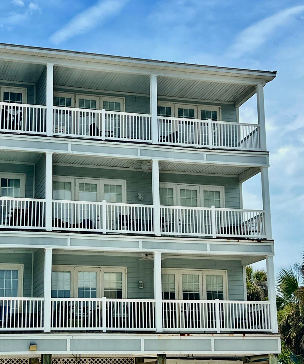 Photo of 106 W Arctic Avenue #Unit 3h, Folly Beach, SC 29439 (MLS # 26016689)