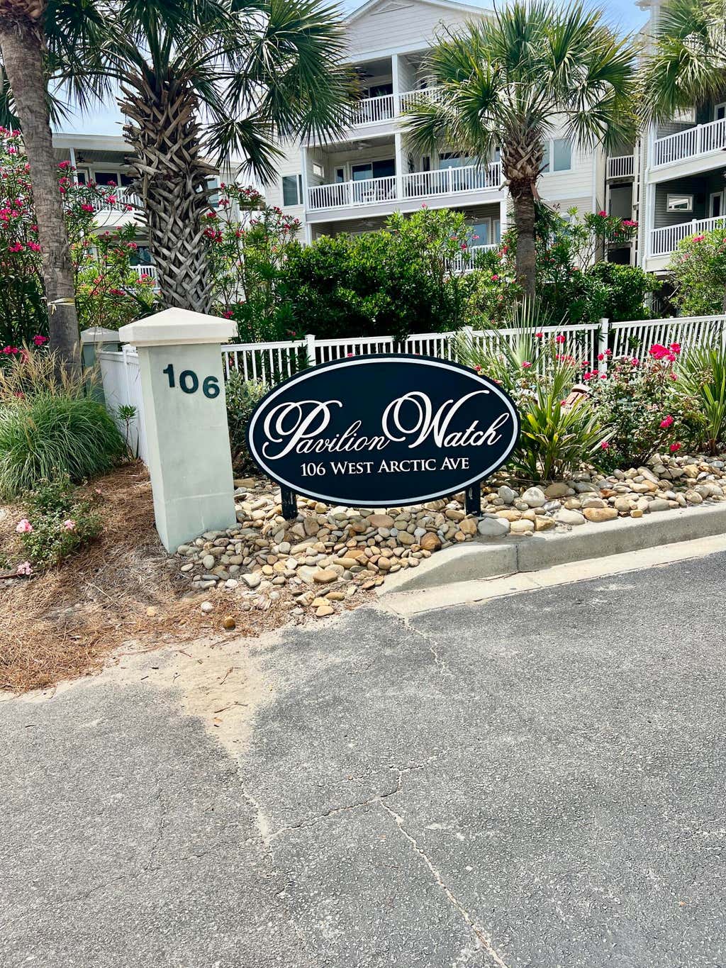 Photo of 106 W Arctic Avenue #Unit 3h, Folly Beach, SC 29439 (MLS # 26016689)