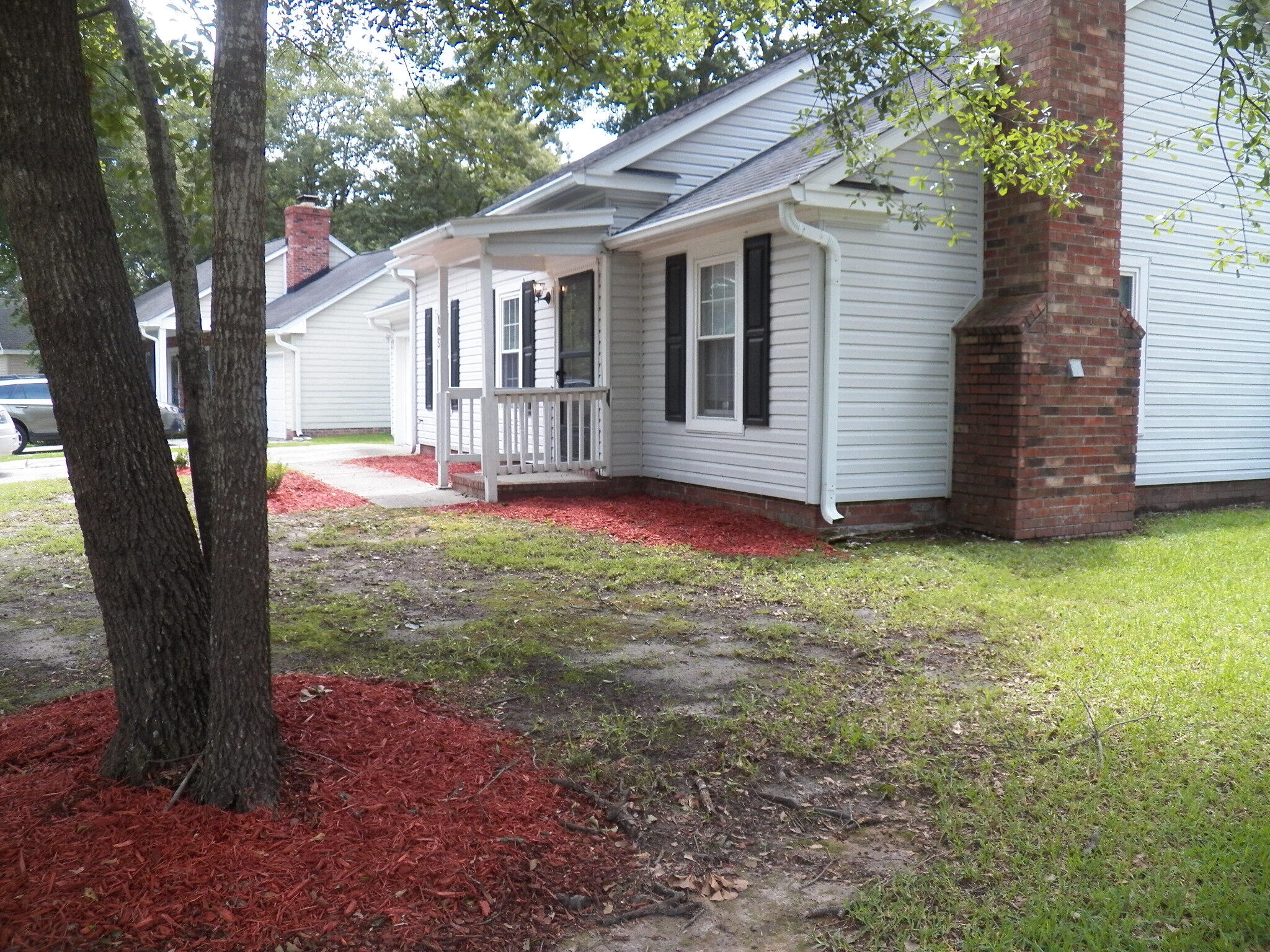 105 Commons Way