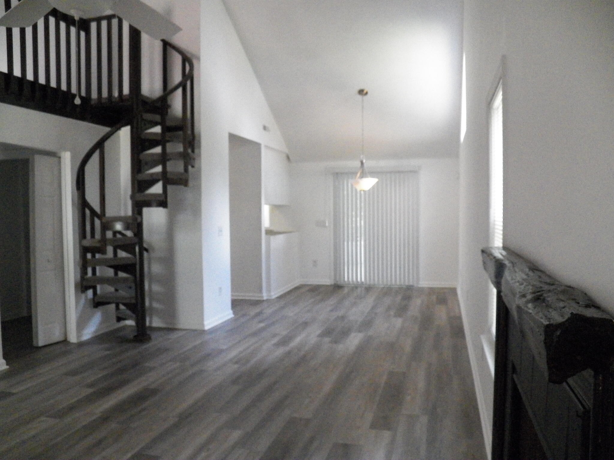 105 Commons Way
