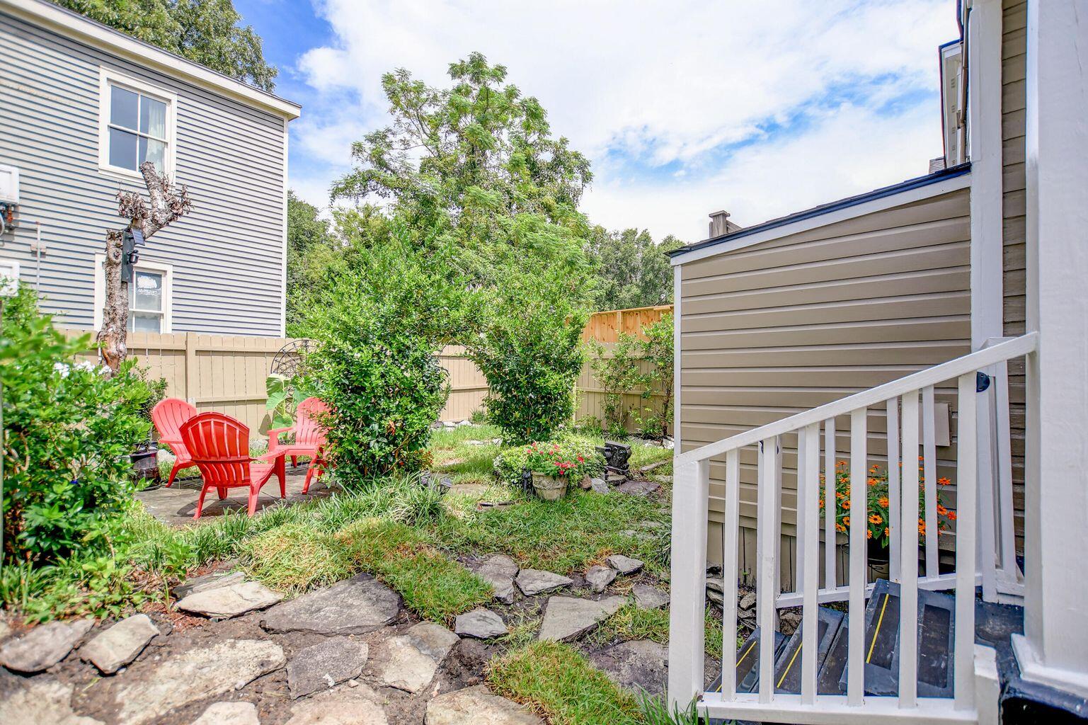 34 Amherst Street A And B