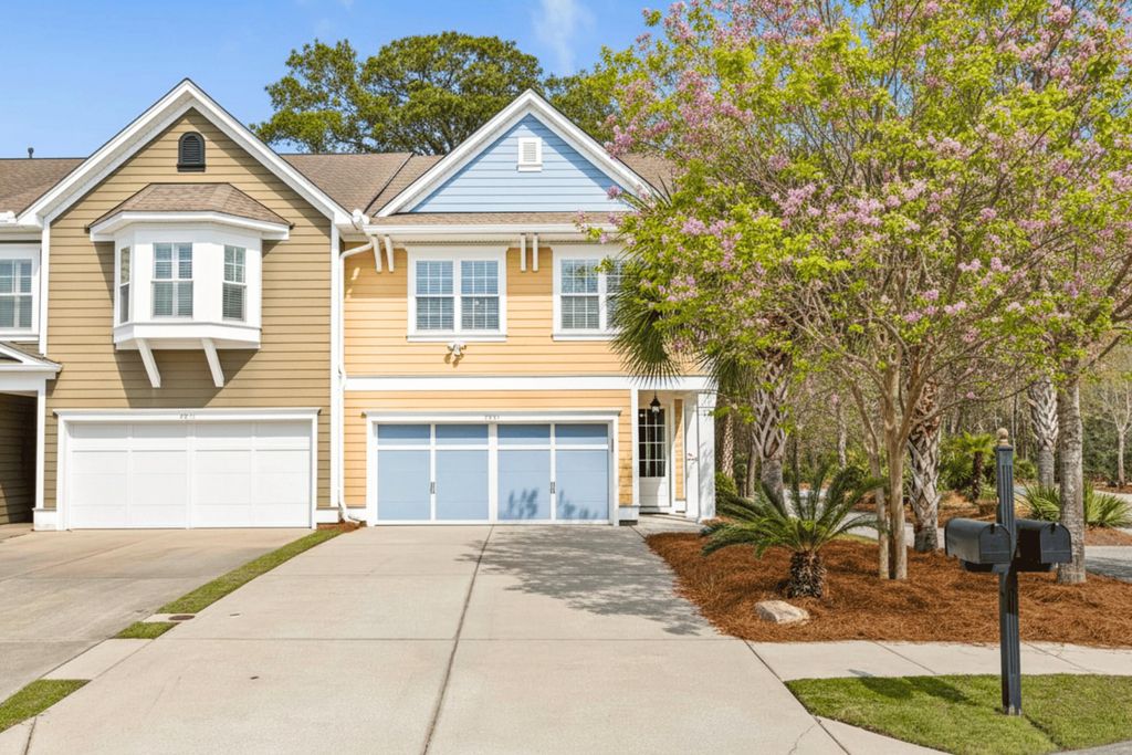Photo of 2574 Kings Gate Lane, Mount Pleasant, SC 29466 (MLS # 26009419)