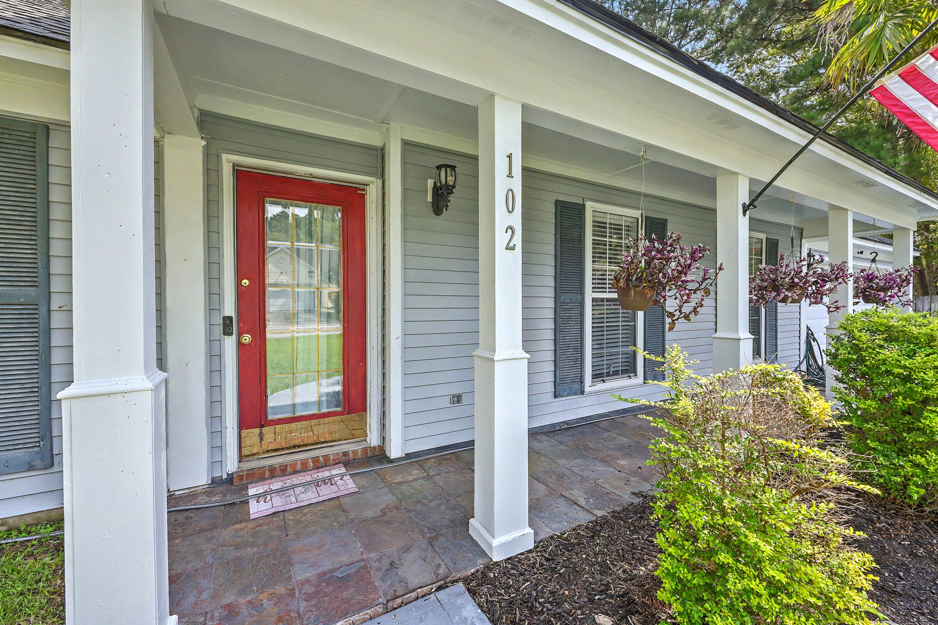 102 Dockwell Lane