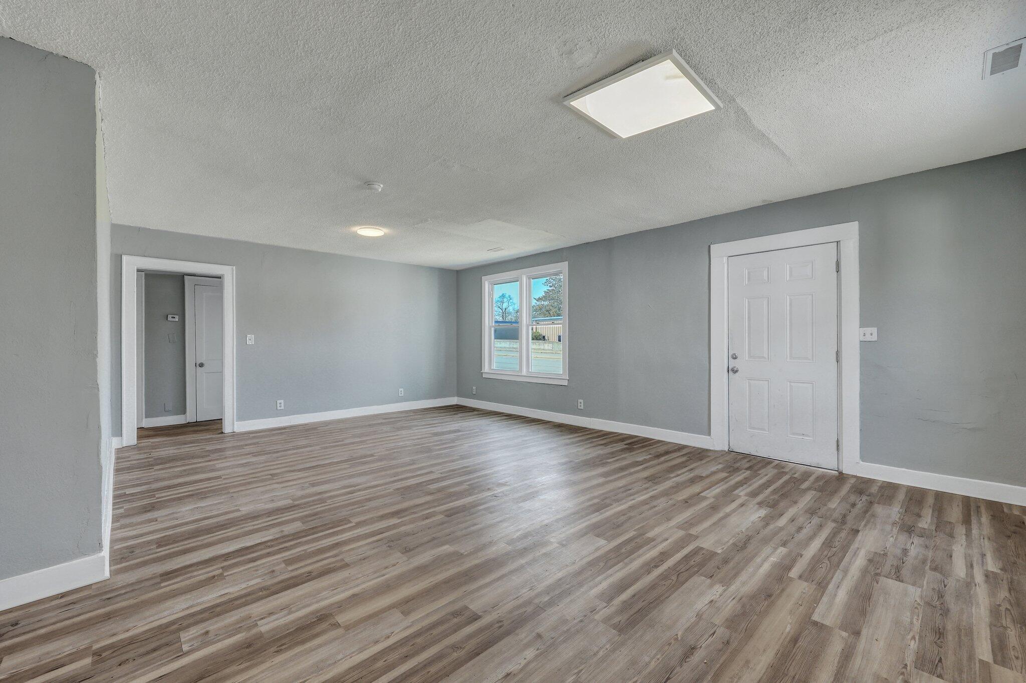 2125 Cosgrove Avenue