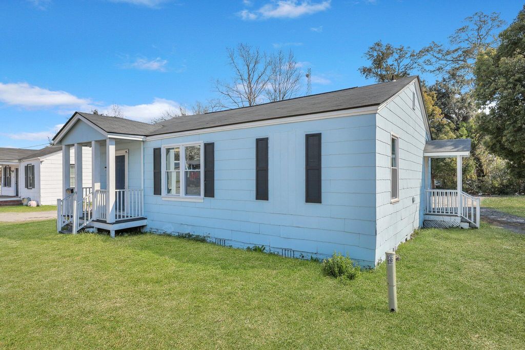 Photo of 2125 Cosgrove Avenue, North Charleston, SC 29405 (MLS # 26004983)