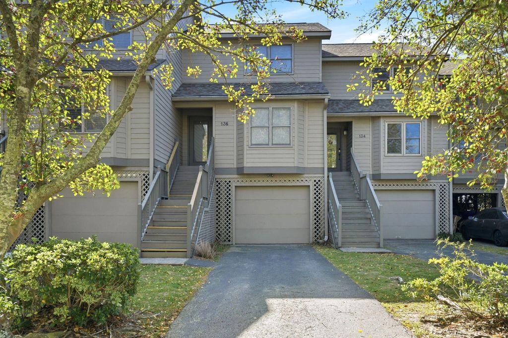 Photo of 136 River Breeze Drive, Charleston, SC 29407 (MLS # 26007626)